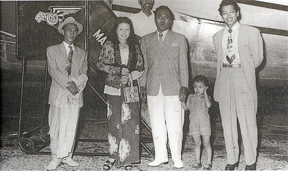 The late Tan Sri P. Ramlee (extreme right) is seen here with actress Kasma Booty and her husband Jacob Booty. The man in the hat is the late D. Harris, P. Ramlee's father-in-law and fellow actor. Datuk Mohd Noor Ahmad stands behind themGlimpses of Old Penang, pg75